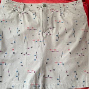 Eddie Bauer Skort -Size 10 -Olive Green Arrow Pattern